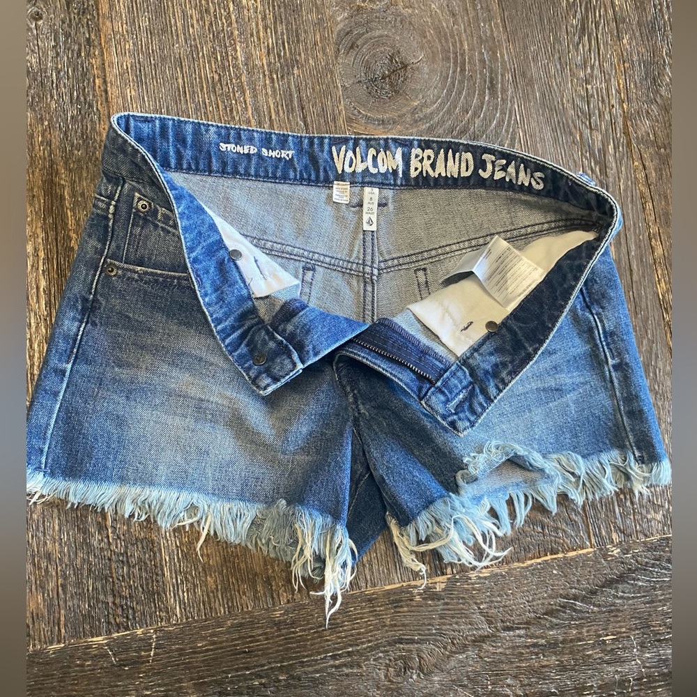 Volcom Short ☀️ - Picture 2 of 5